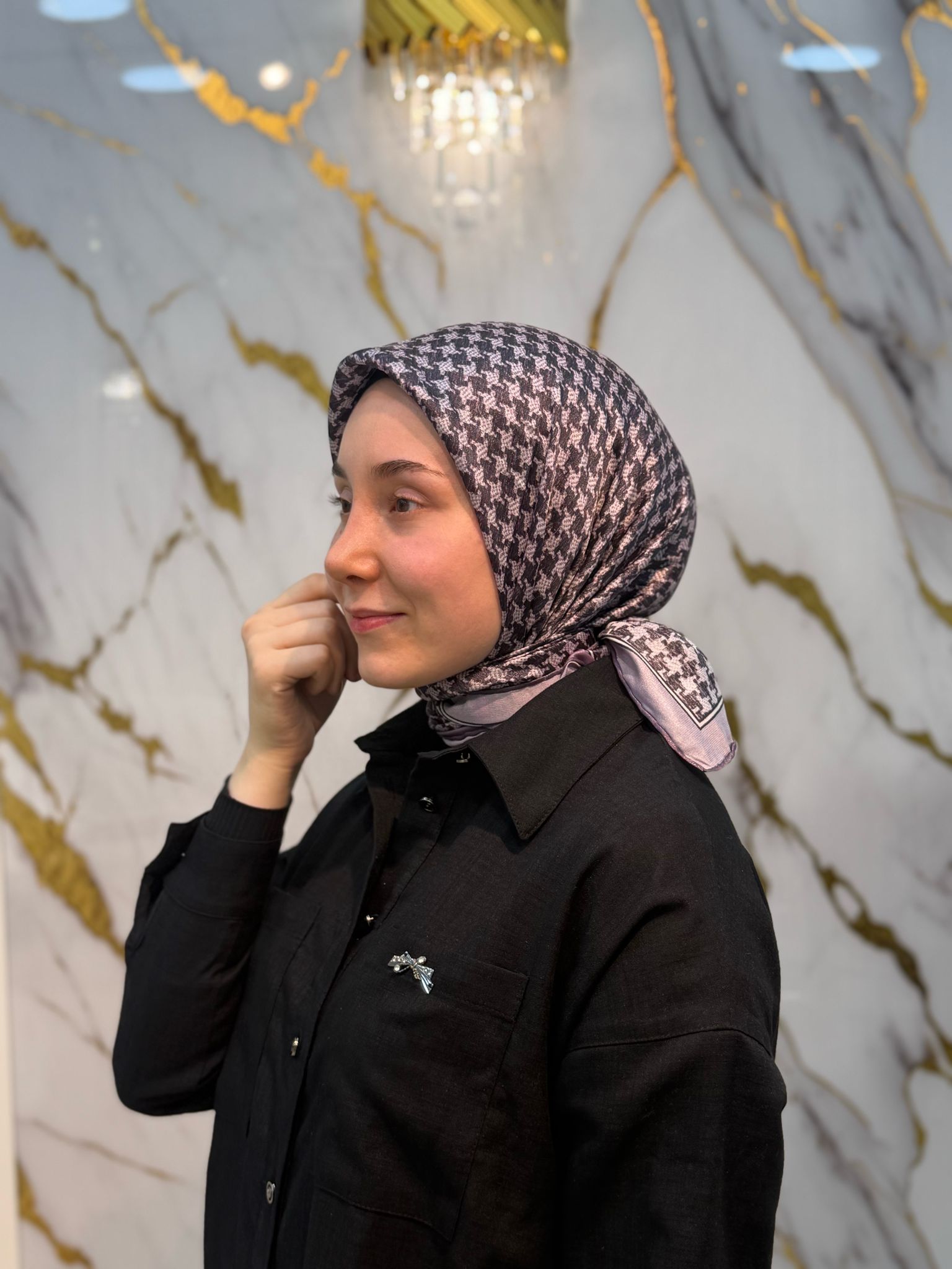 LEVİDOR KAZ AYAĞI DESEN EŞARP 3803