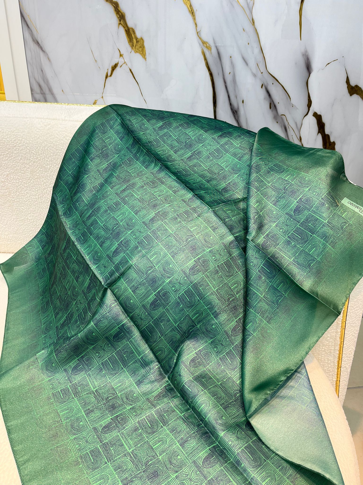 PİCASSO HİBRİT DİGİTAL KRİSTAL EŞARP 3817