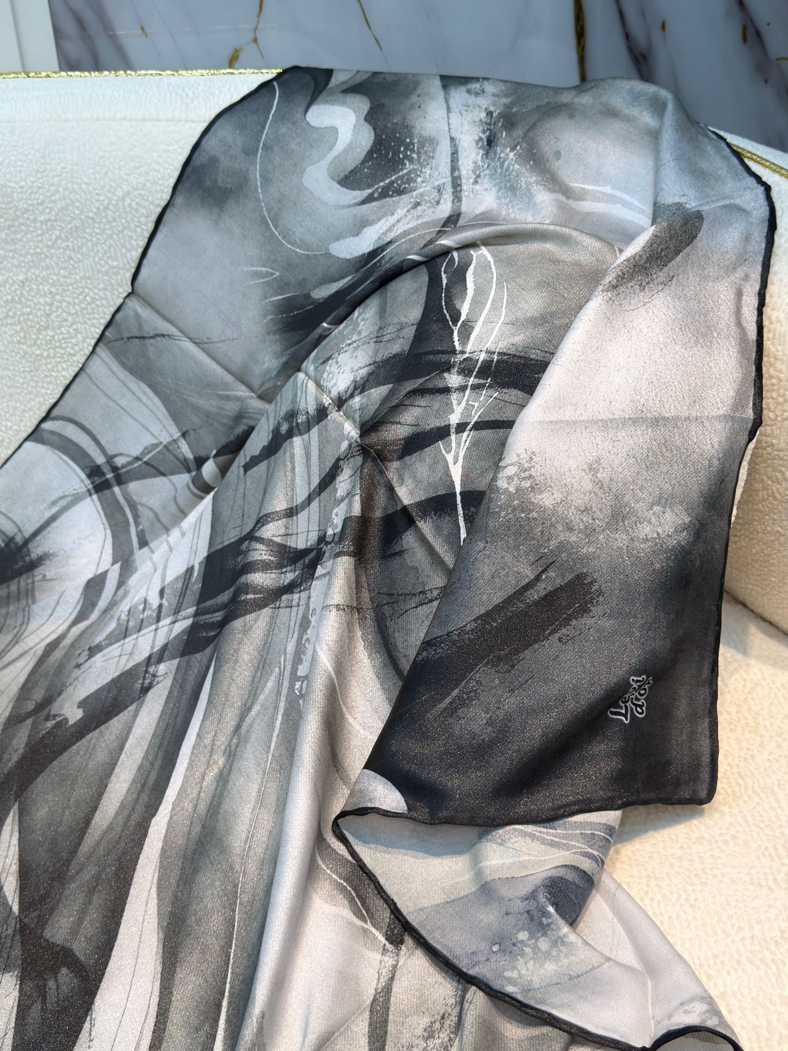 LEVİDOR KRİSTAL EŞARP 3807