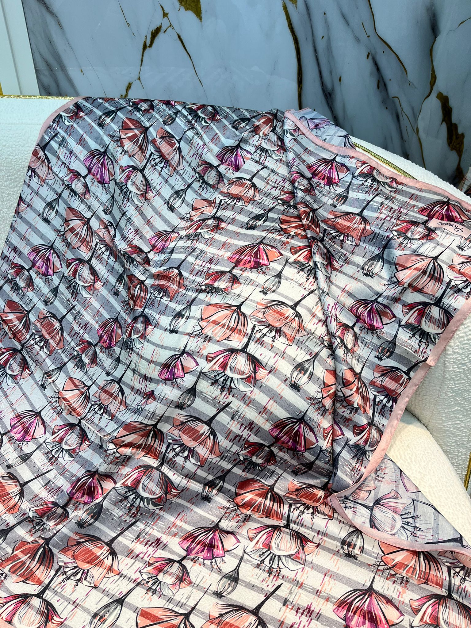 PİCASSO HİBRİT DİGİTAL KRİSTAL EŞARP 3816