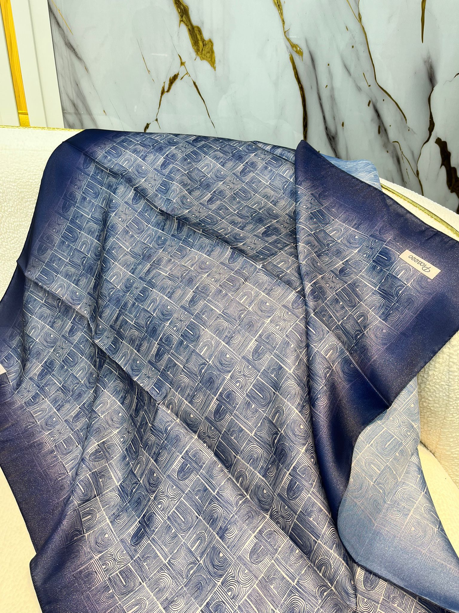 PİCASSO HİBRİT DİGİTAL KRİSTAL EŞARP 3817