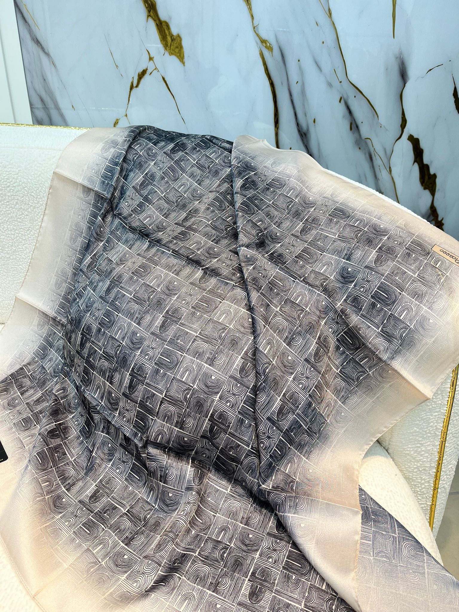 PİCASSO HİBRİT DİGİTAL KRİSTAL EŞARP 3817