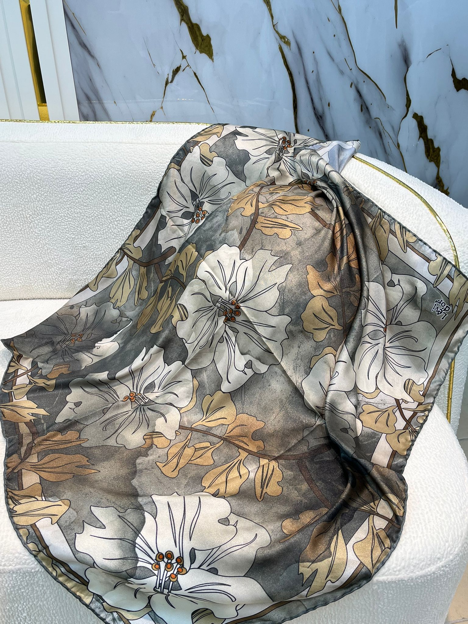 LEVİDOR KRİSTAL EŞARP 3823