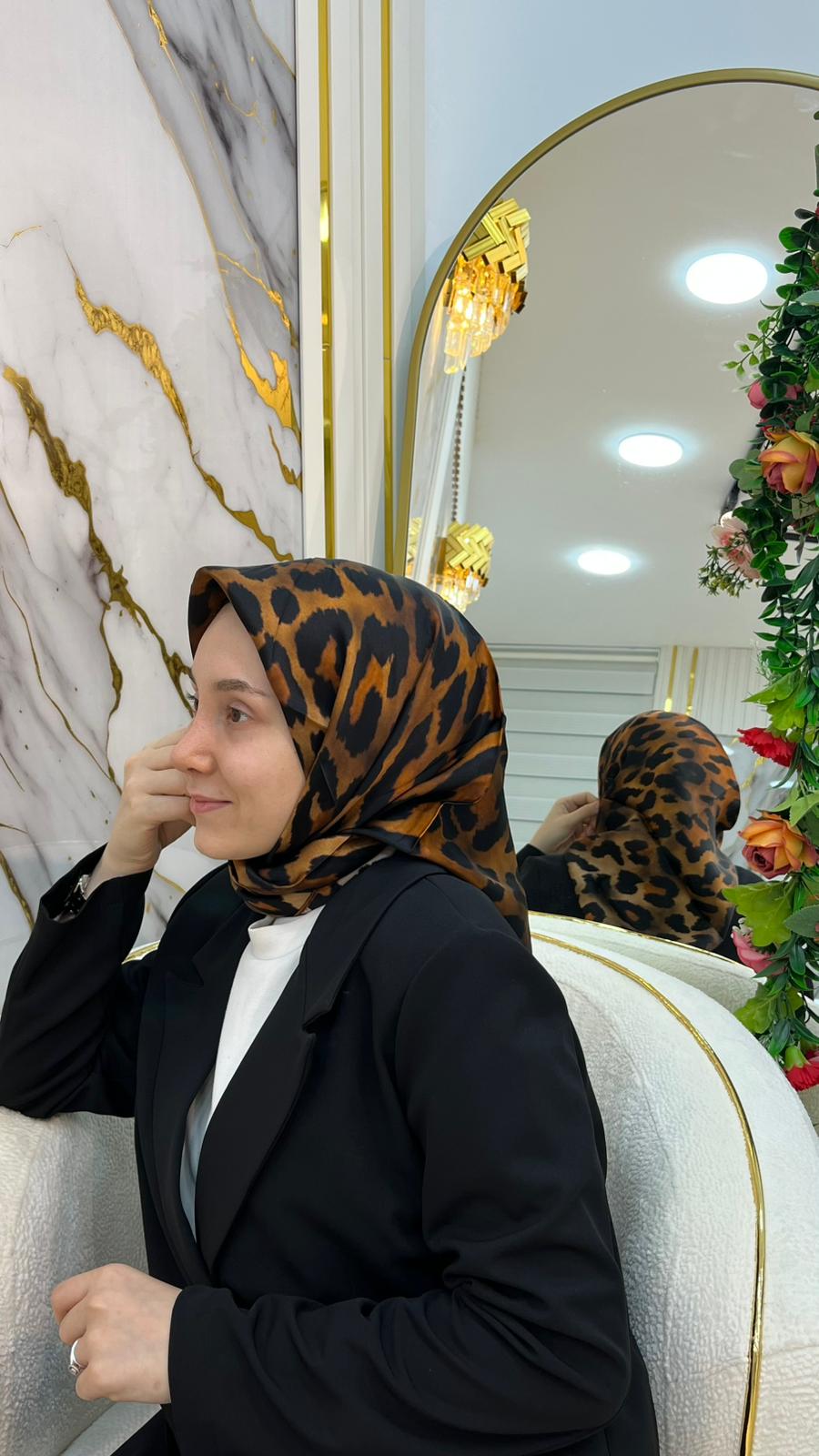 LA BOUTİQUE SURA İPEK EŞARP 3859